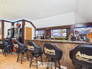 Photo 7- click for photo gallery